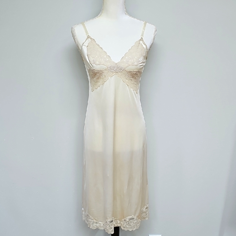 Elegant Cream Lace Full Slip Dress With Lace Detail, Size Small, V Neck